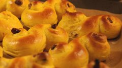 Lussekatter(ルッセカット） 「ルシアの猫」という名のサフランパン